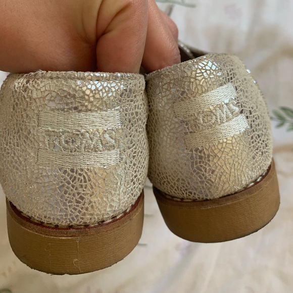 toms metallic shoes